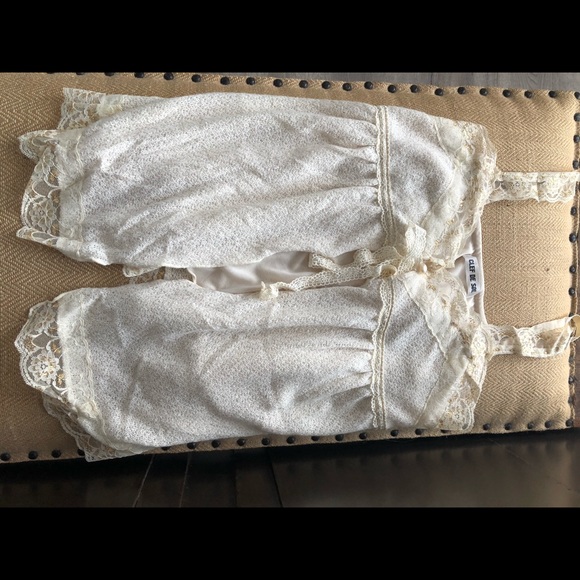 Open front boutique blouse - Picture 3 of 3